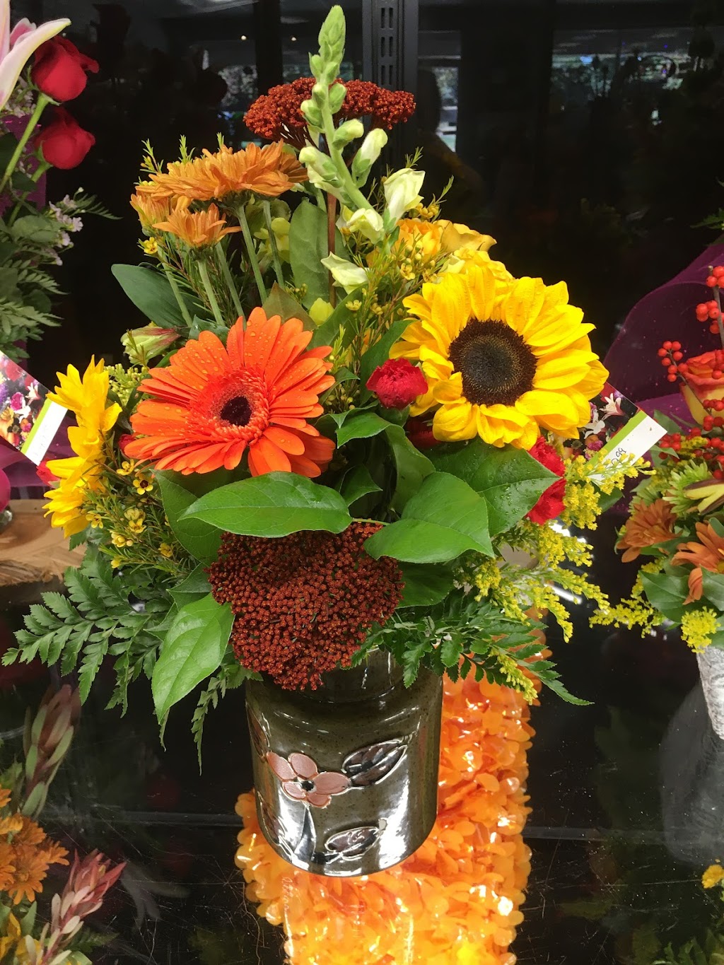Flowerama on Pacific | 14265 Pacific St, Omaha, NE 68154, United States | Phone: (402) 333-3430