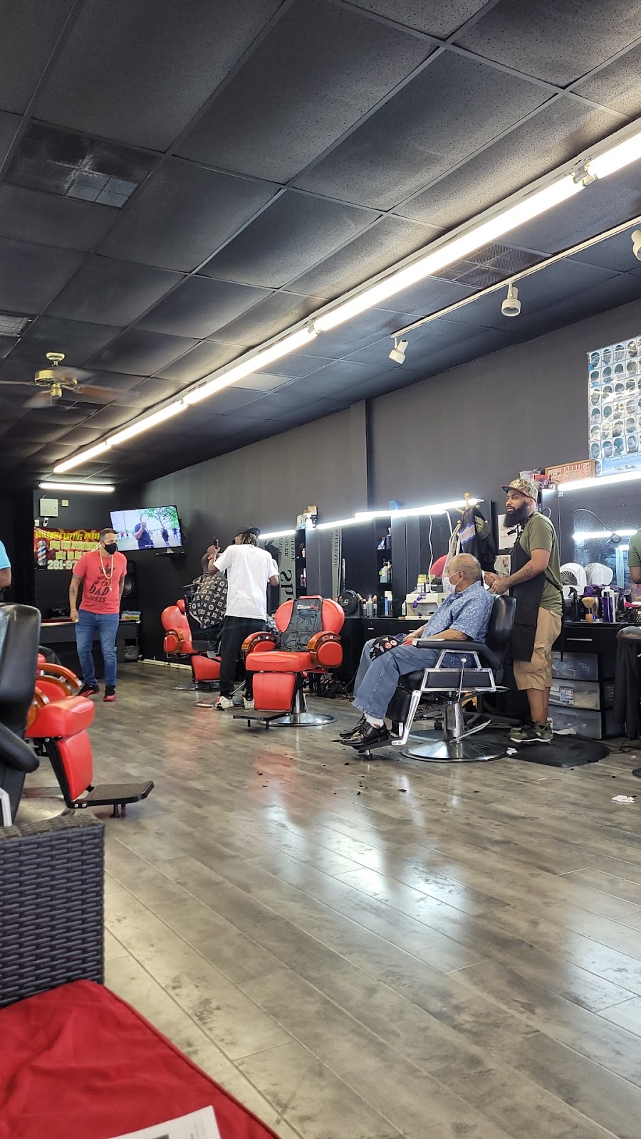 Hollywood Cutting Up BarberShop | 5764 Cullen Blvd, Houston, TX 77021, USA | Phone: (281) 508-9686