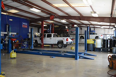 Beldens Automotive & Tires | 22000 Bulverde Rd, San Antonio, TX 78259, USA | Phone: (210) 481-3330