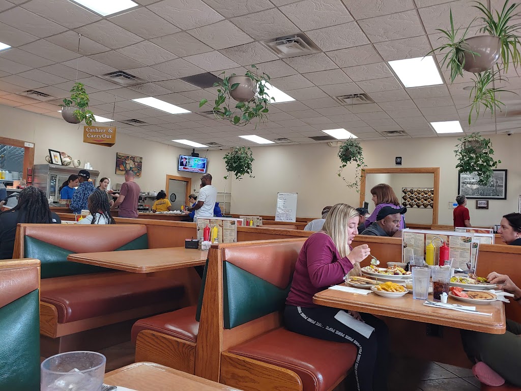 L Georges Coney Island | 43711 Michigan Ave, Canton, MI 48188, USA | Phone: (734) 394-1000