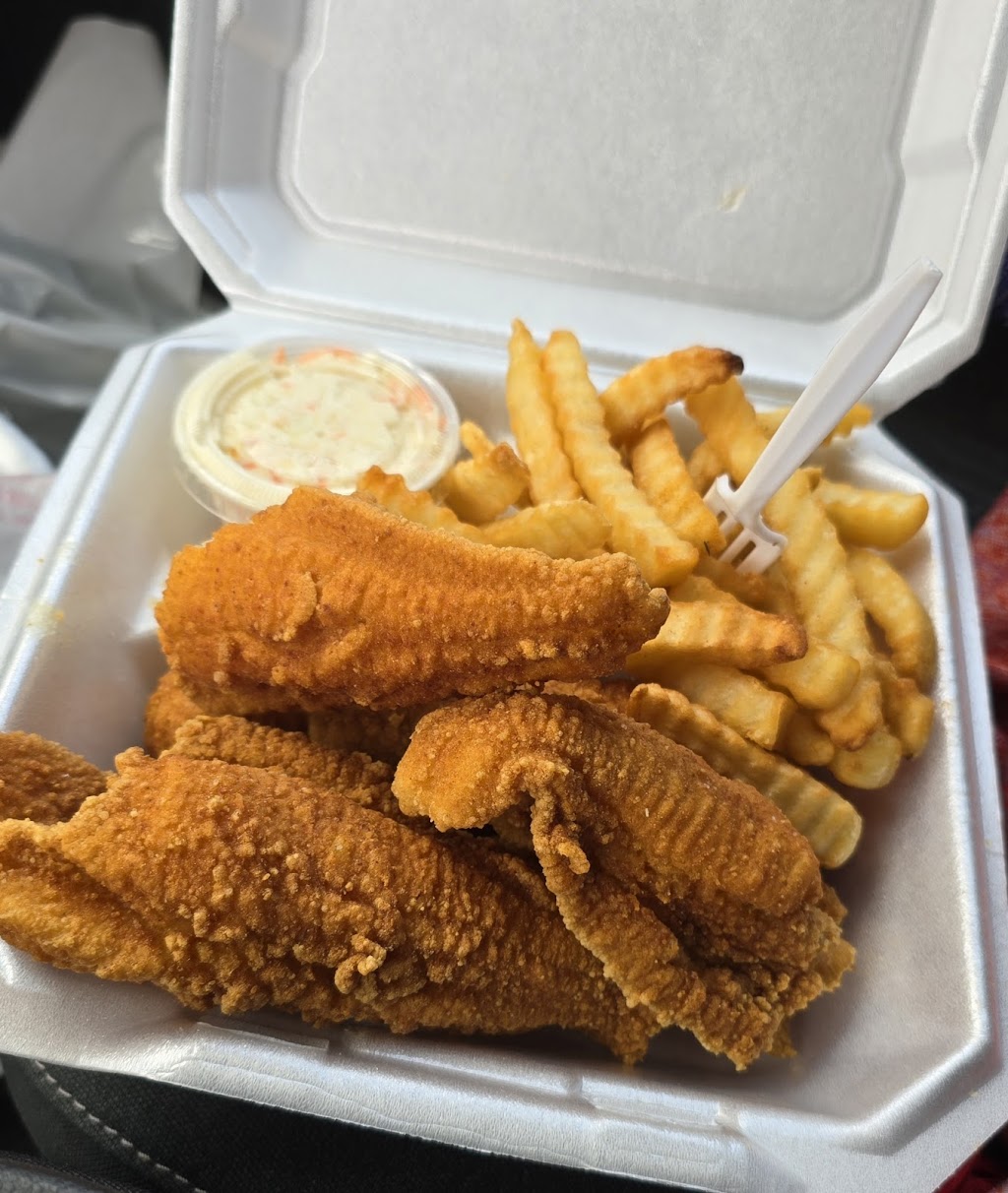 Tony Crab & Seafood | 3138 Victory Blvd, Portsmouth, VA 23702, USA | Phone: (757) 485-1770