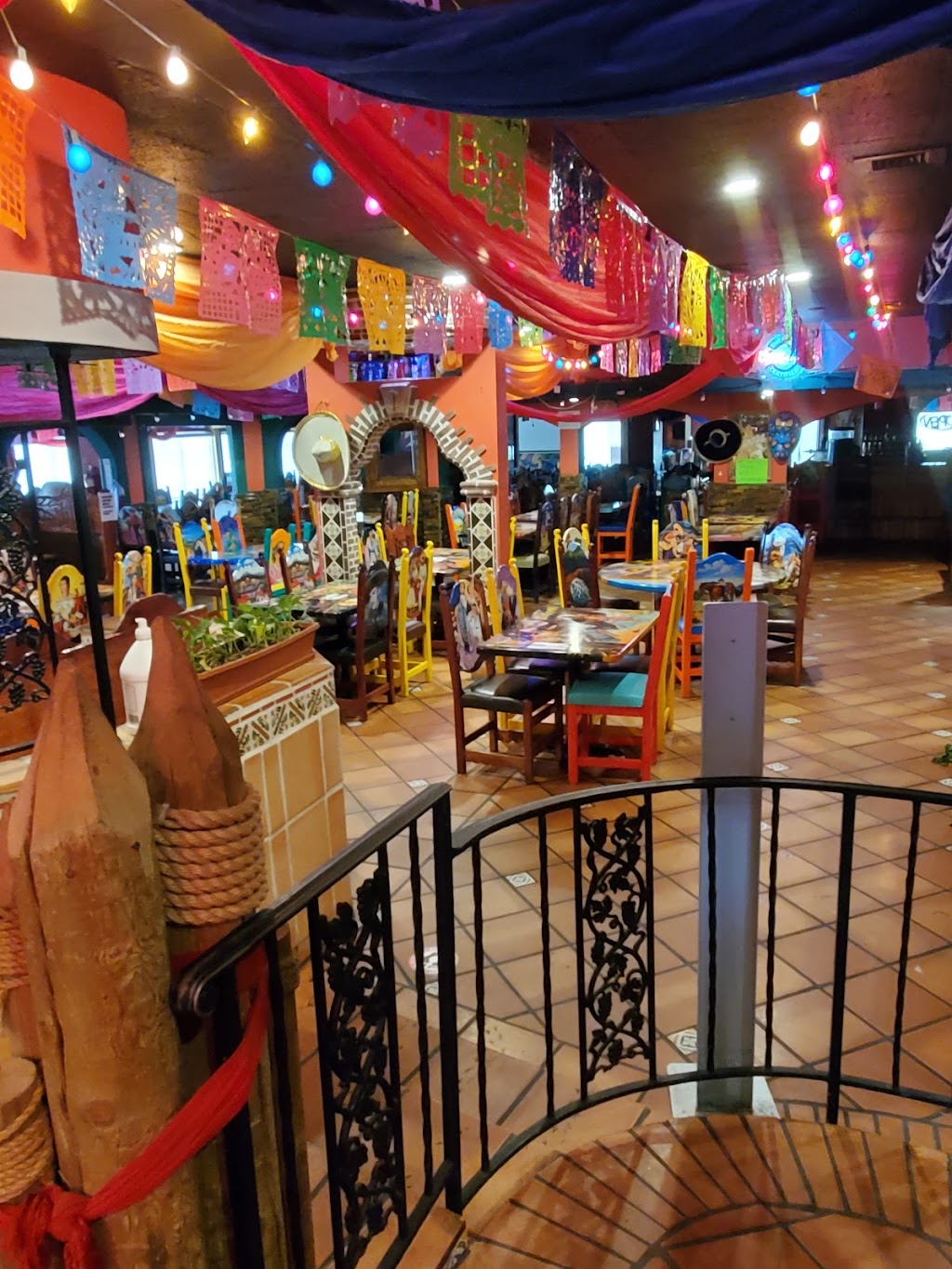 El Paraiso Mexican Restaurant | 4690 N Harlan St, Wheat Ridge, CO 80212, USA | Phone: (303) 480-0479