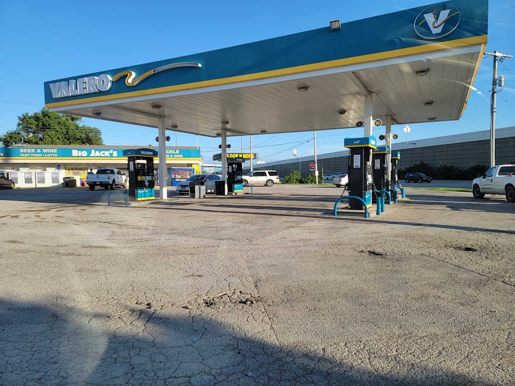 Valero | 1850 N Stemmons Fwy, Lewisville, TX 75067, USA | Phone: (210) 345-2000