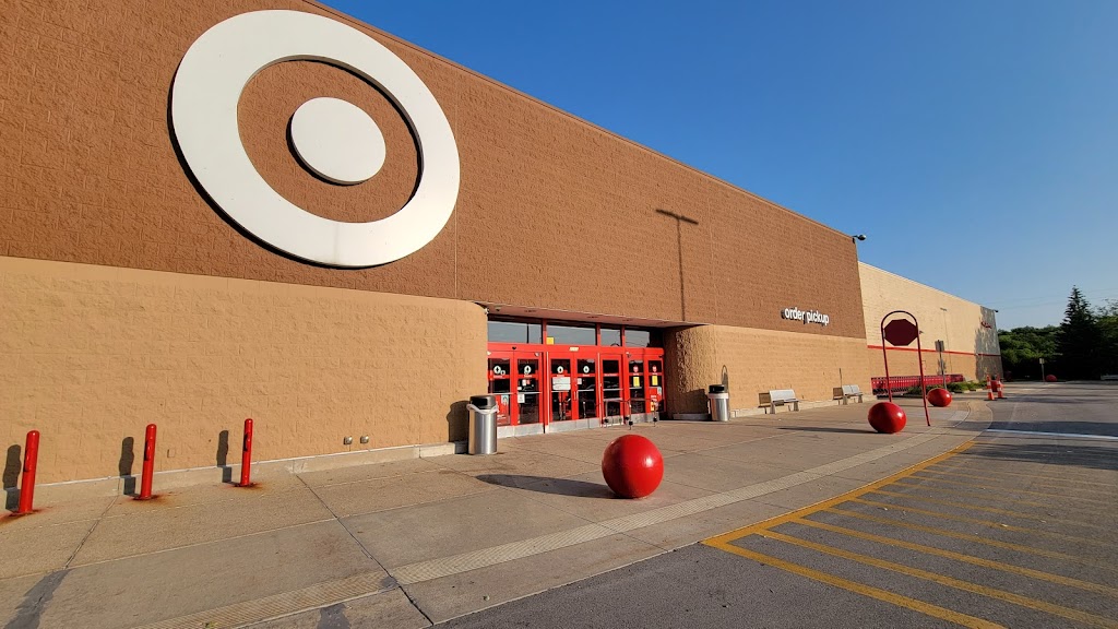 Target | 2553 Sun Valley Dr, Delafield, WI 53018, USA | Phone: (262) 646-5200