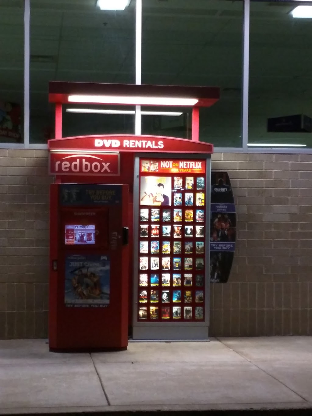 Redbox | 2330 Chandler Rd, Muskogee, OK 74403, USA | Phone: (866) 733-2693