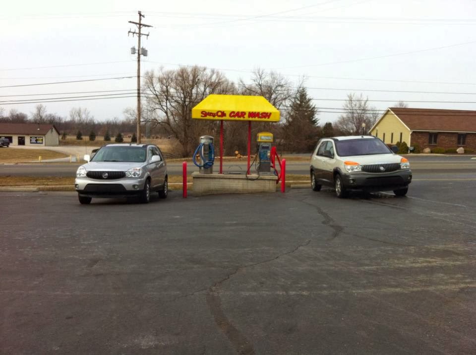 Suzy Qs Car Wash | 1553 W Maumee St, Adrian, MI 49221, USA | Phone: (517) 605-5865