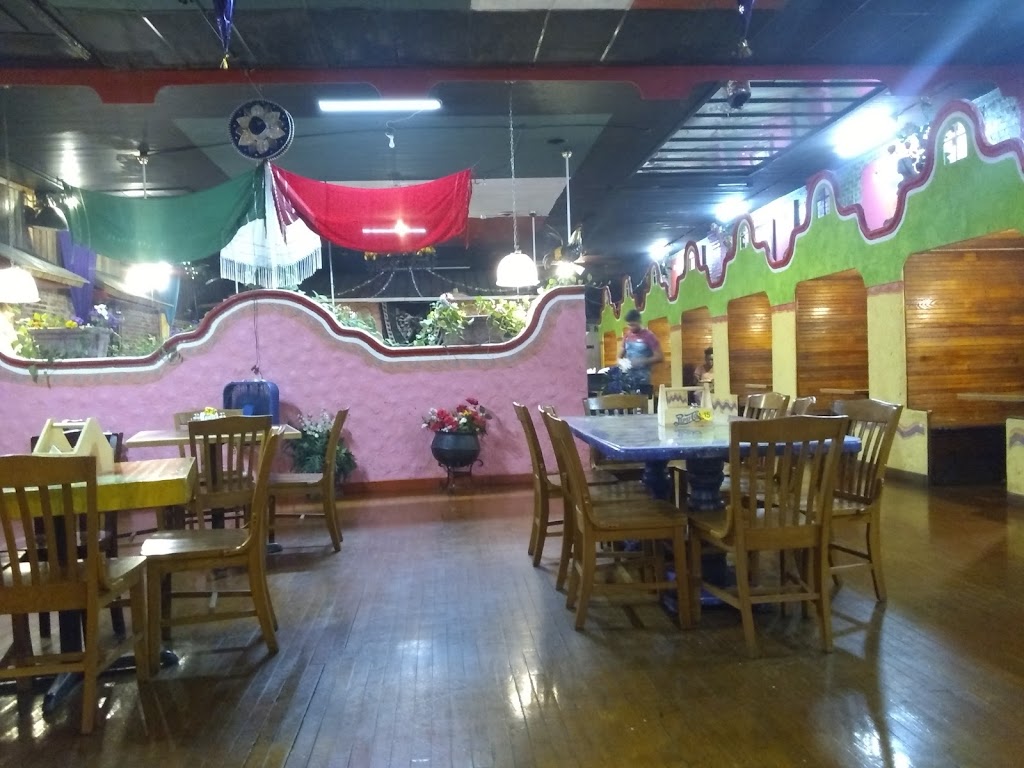 Carlos Mexican Grill | 136 Wheeler St, Alexander City, AL 35010, USA | Phone: (256) 329-9901