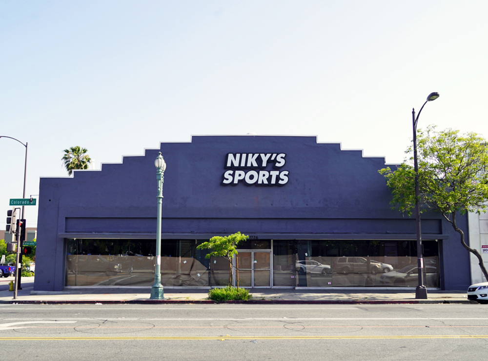 Nikys Sports Soccer Shop | 1726 E Colorado Blvd, Pasadena, CA 91106, USA | Phone: (626) 469-0067