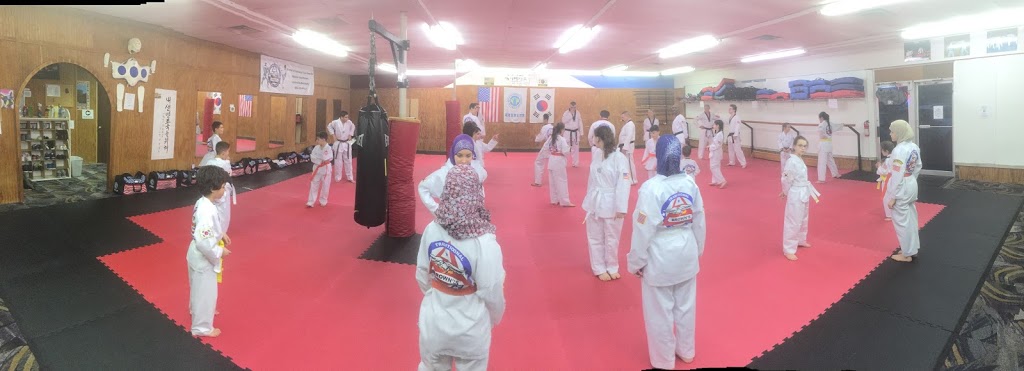 Browns Traditional Taekwondo | 4819 S Watterson Trail, Louisville, KY 40291, USA | Phone: (502) 499-4443