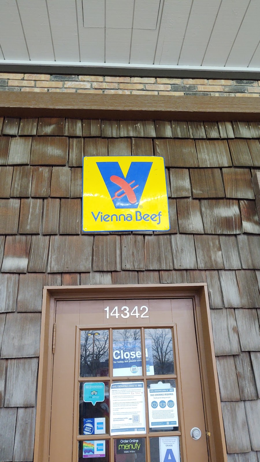 Vienna Beef | 14342 S Outer Forty Rd, Chesterfield, MO 63017, USA | Phone: (314) 548-6549