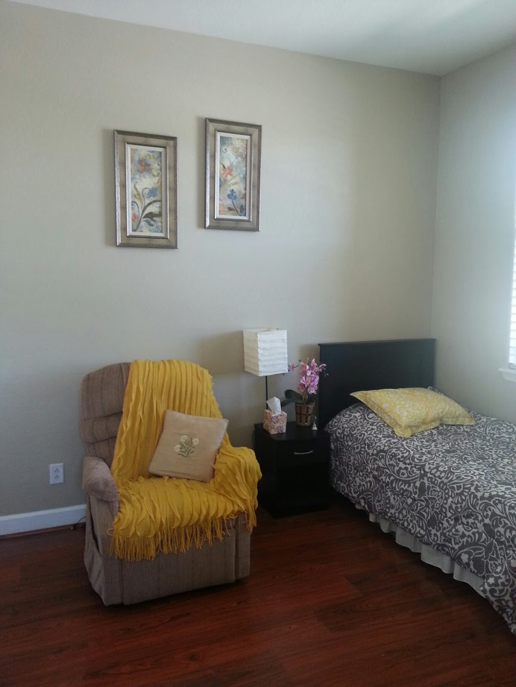 Sonoran Hills Assisted Living | 31704 N 16th Ave, Phoenix, AZ 85085, USA | Phone: (623) 322-0745