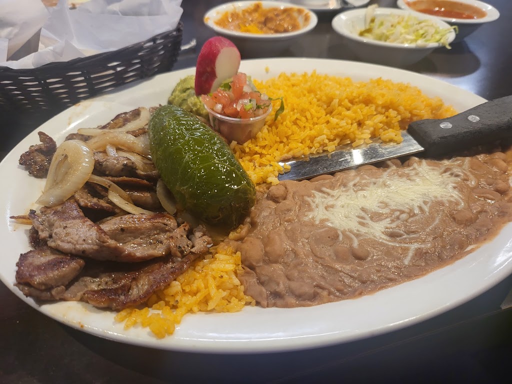 Javis Mexican Restaurant Hilmar, CA | 8394 Lander Ave, Hilmar, CA 95324, USA | Phone: (209) 668-4357