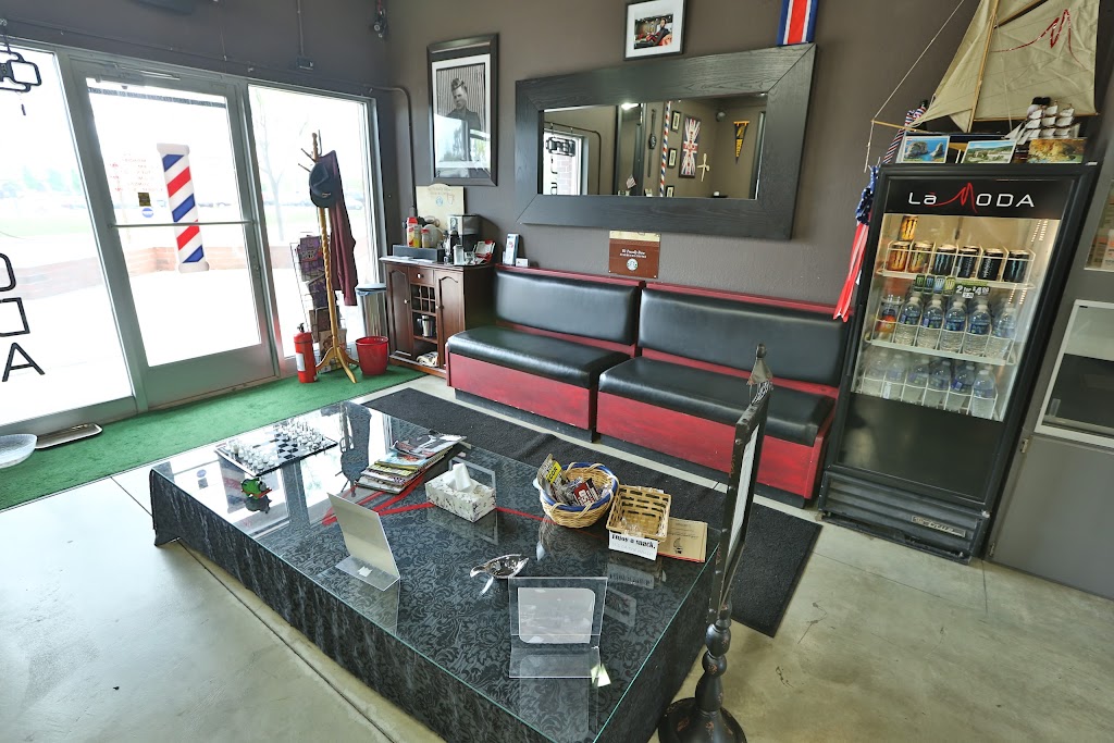 La Moda Barber Shop | 1467 Secor Rd, Toledo, OH 43607, USA | Phone: (419) 283-6930