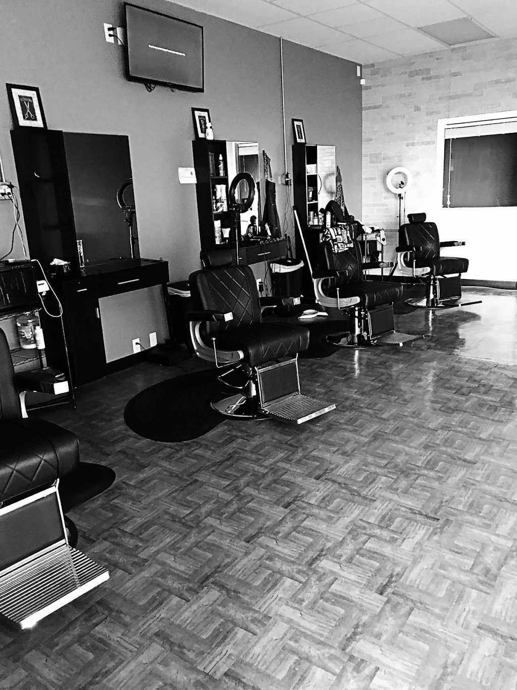 The City Barber And Beauty Shop | 2228 N 3rd St, St Charles, MO 63301, USA | Phone: (636) 493-6513