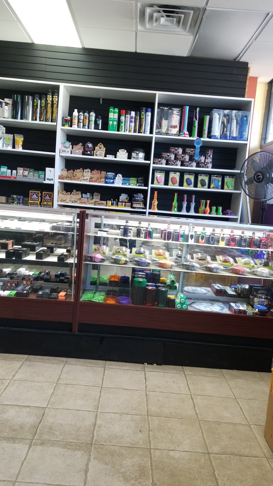 HEAVENZ VAPE & CBD | 380 S Broadway, Salem, NH 03079, USA | Phone: (603) 458-6874