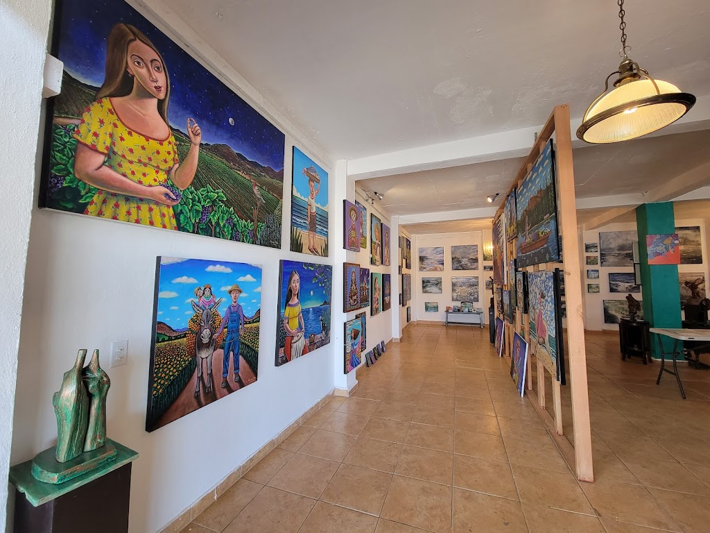 La Luna Art Gallery | KM33, Escenica Ensenada - Tijuana, 22710 Rosarito, B.C., Mexico | Phone: 661 104 3694