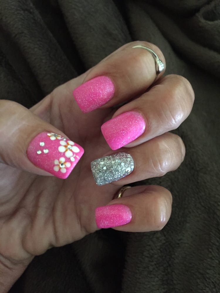 Hollywood Spa & Nails 10% Off Mon-Wed 10am-3pm | 9100 N Fwy #112, Fort Worth, TX 76177 | Phone: (817) 750-0077