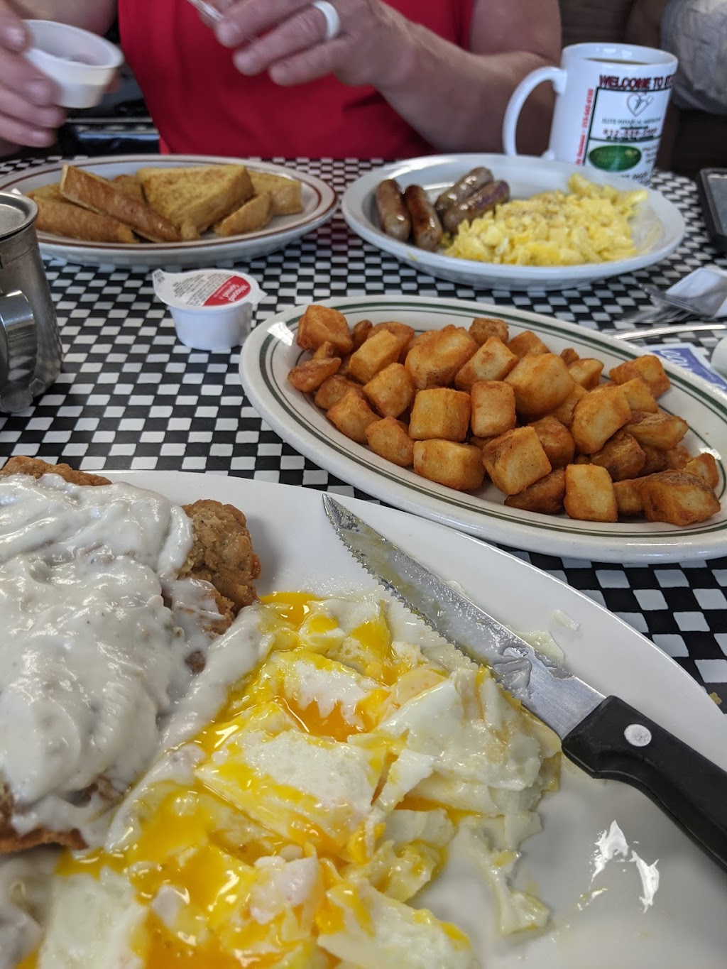 State Line Restaurant | 55 US-50 E, Lawrenceburg, IN 47025 | Phone: (812) 537-4558