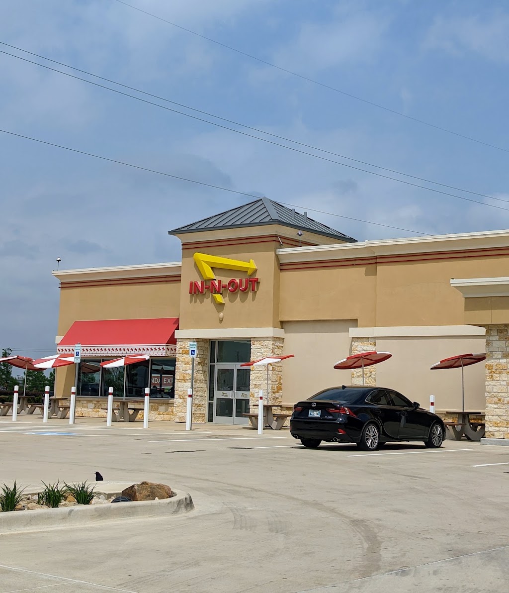 In-N-Out Burger | 3500 TX-114, Fort Worth, TX 76177, USA | Phone: (800) 786-1000