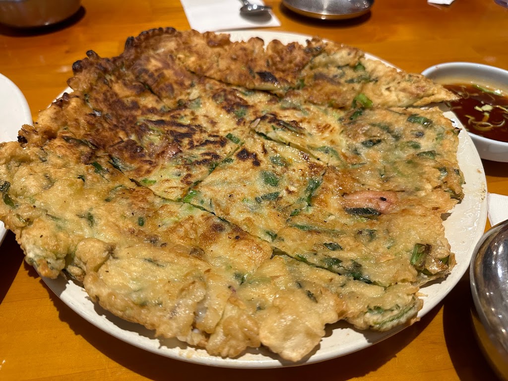 Yett Gol | 12337 Georgia Ave C, Silver Spring, MD 20906, USA | Phone: (301) 949-9060