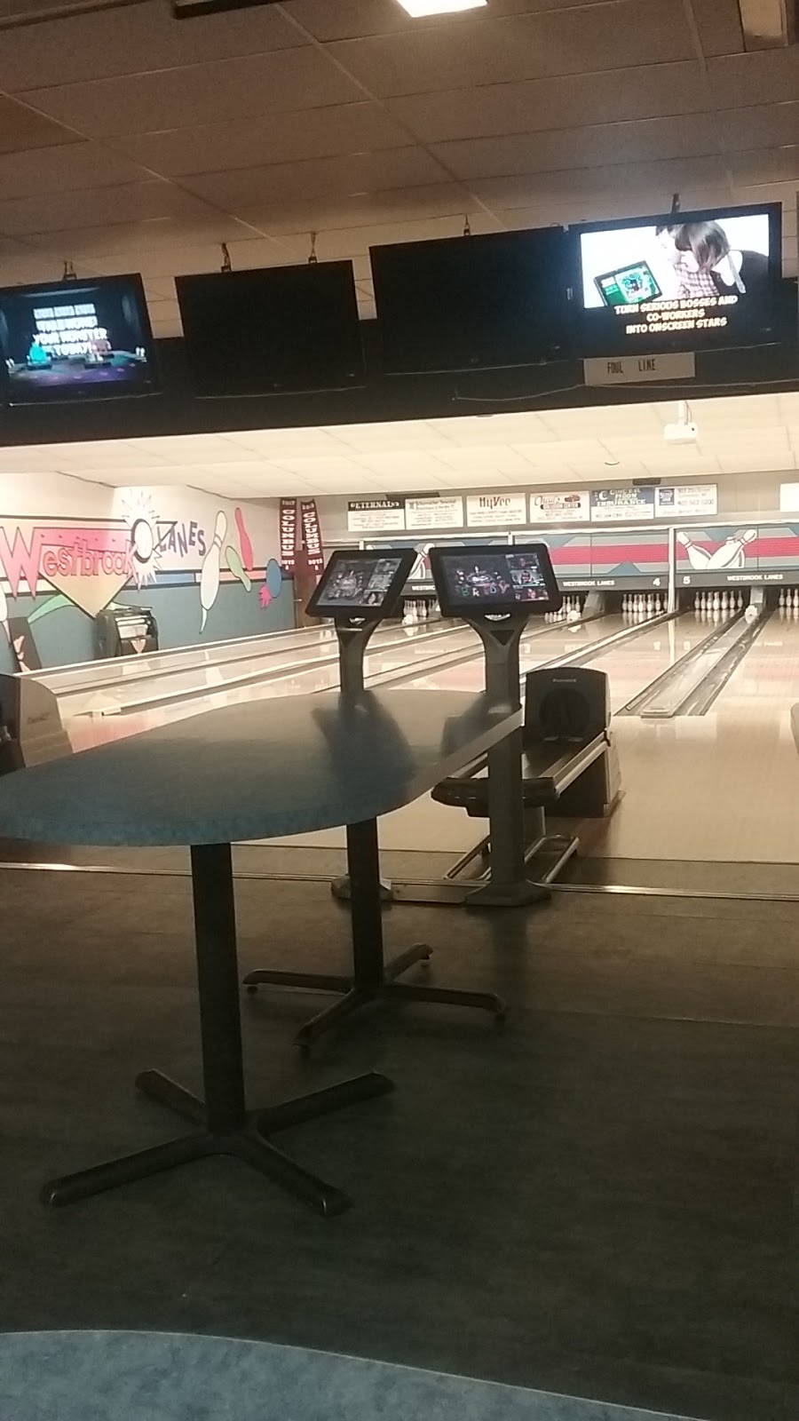 Westbrook Lanes Inc | 3156 51st Ave, Columbus, NE 68601, USA | Phone: (402) 563-3000