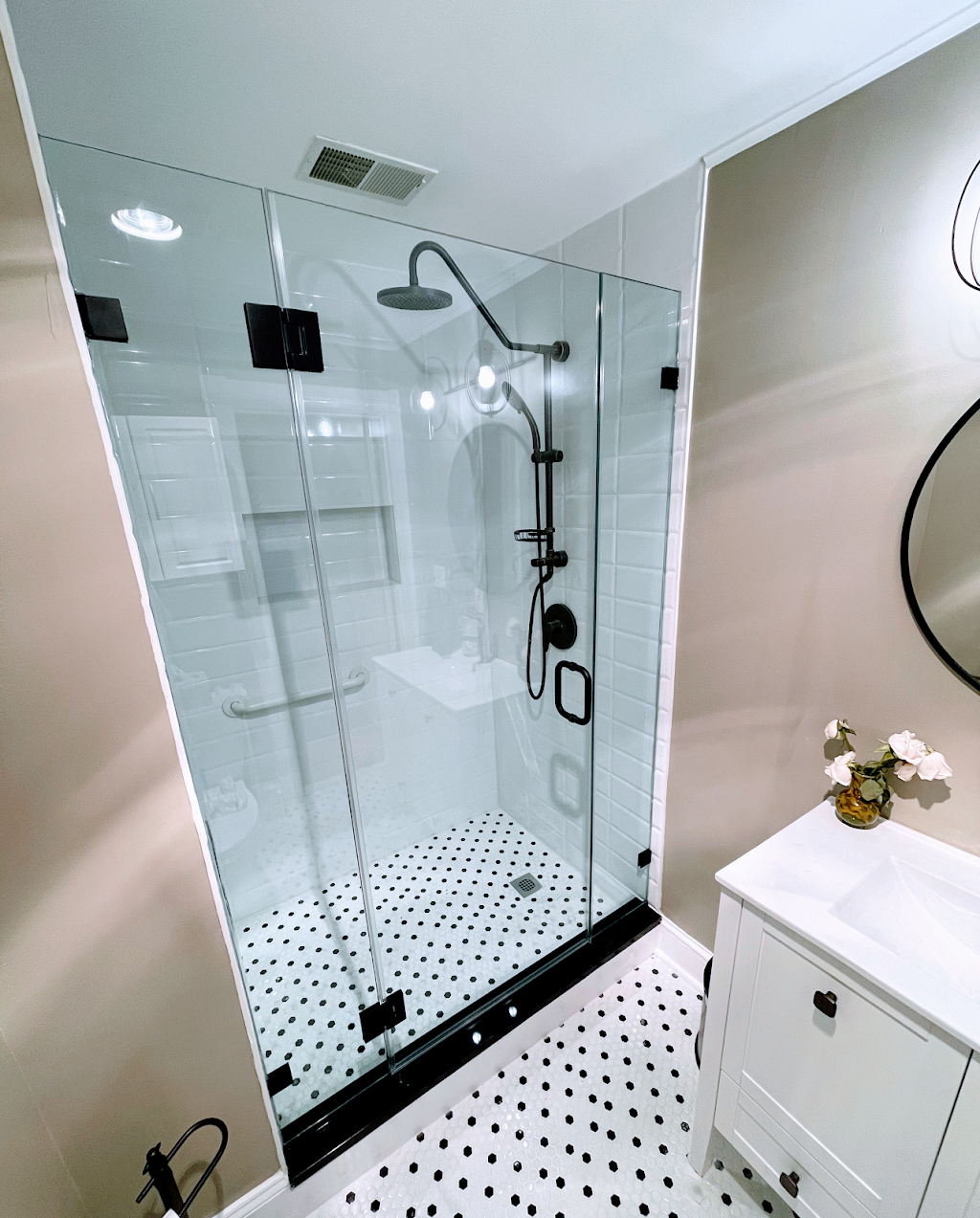 Glass and More, Inc. - Shower Door Company | 18860 Woodfield Rd i, Gaithersburg, MD 20879, USA | Phone: (301) 330-5724