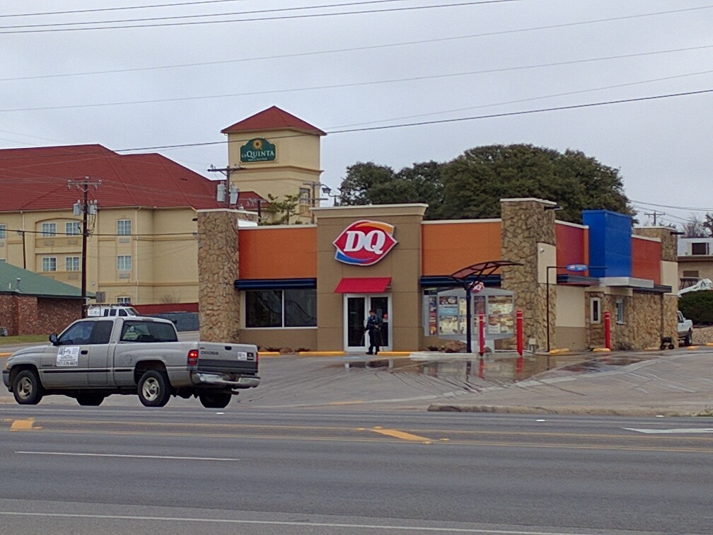 Dairy Queen of Cleburne N. Main St | 1616 N Main St, Cleburne, TX 76031, USA | Phone: (817) 645-5301