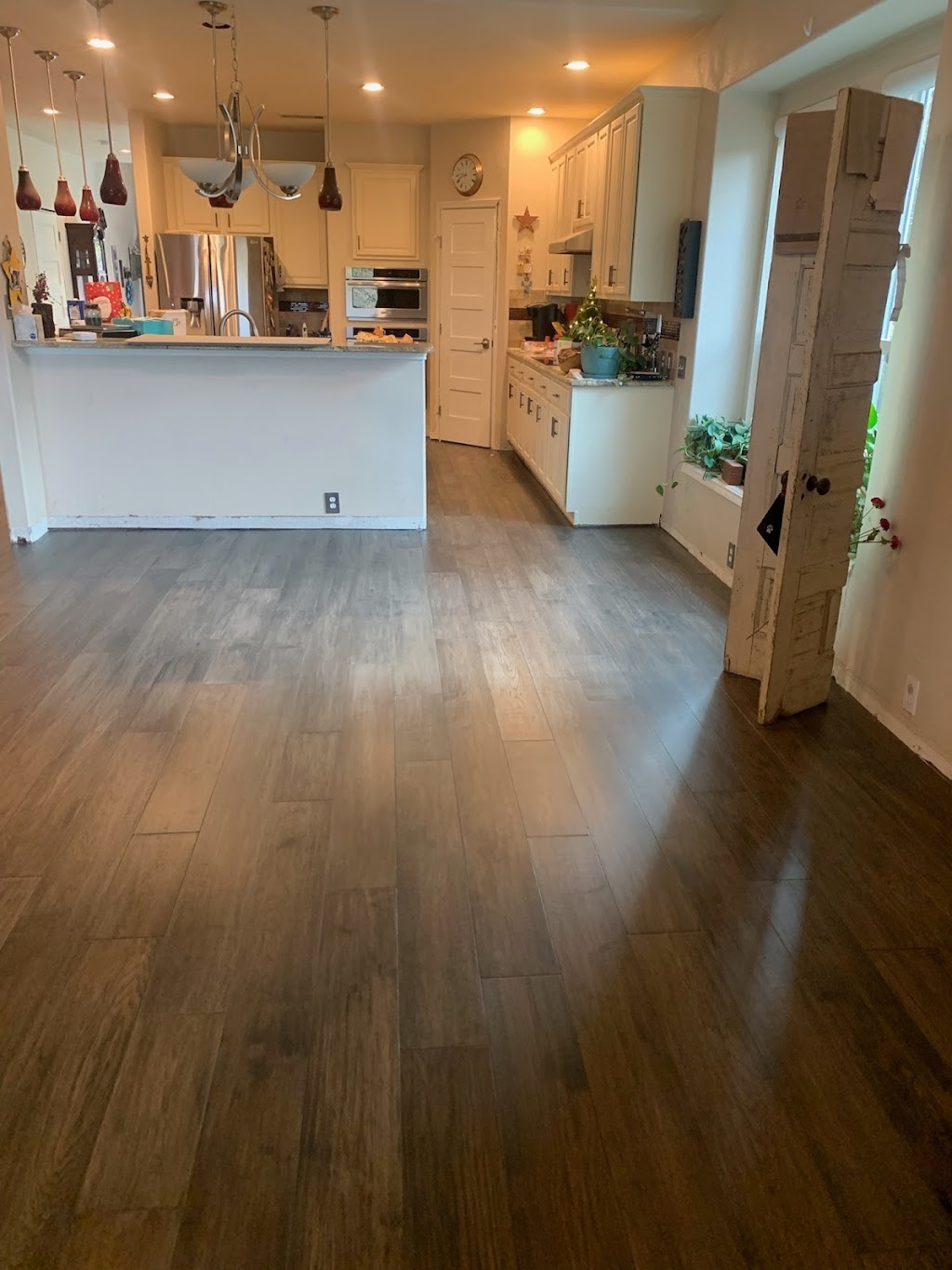 Fine Line Flooring Inc. | 1663 Hickory Dr Suite D, Haltom City, TX 76117, USA | Phone: (817) 896-6321