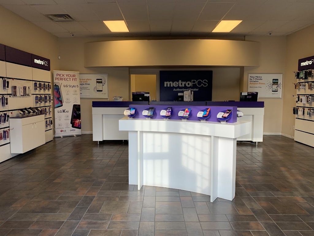 Metro by T-Mobile | 4000 Central Ave SW Ste B, Albuquerque, NM 87105, USA | Phone: (505) 503-6432