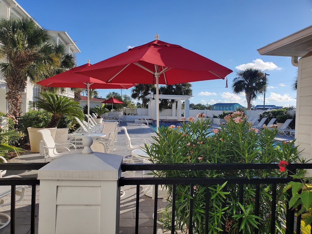 The Lighthouse Inn at Aransas Bay | 200 Fulton Beach Rd, Rockport, TX 78382, USA | Phone: (361) 790-8439