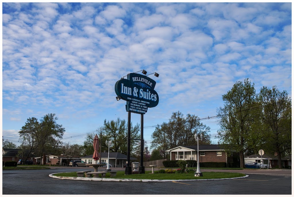Belleville Inn & Suites | 931 S Belt W, Belleville, IL 62220, USA | Phone: (618) 233-4551
