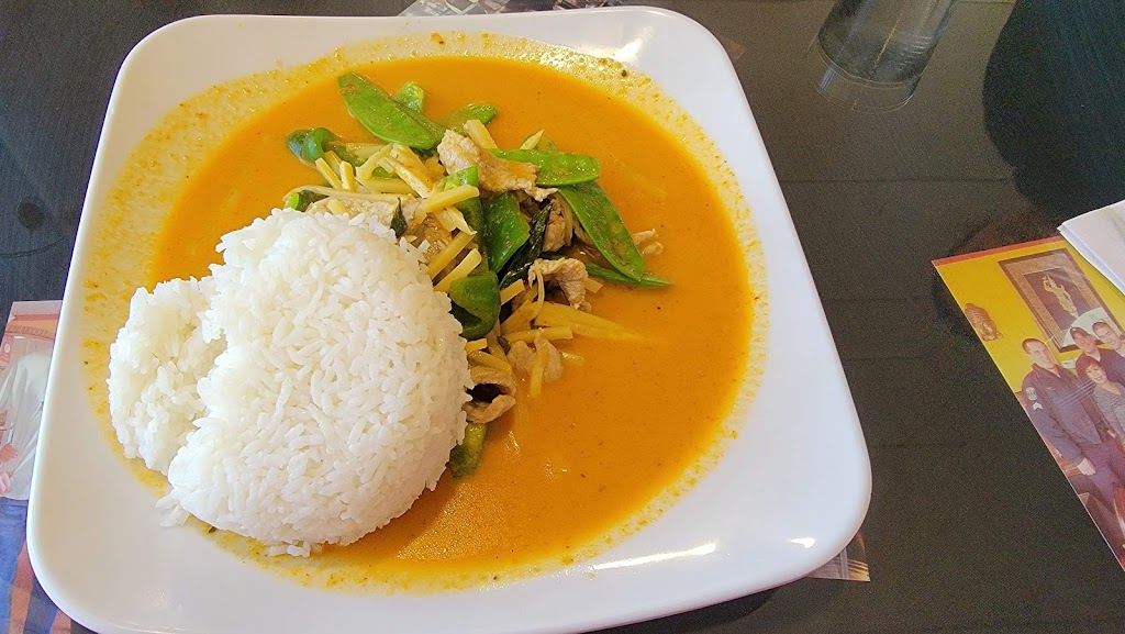 Penns Thai Kitchen | 1800 W 14 Mile Rd, Royal Oak, MI 48073, USA | Phone: (248) 435-8378