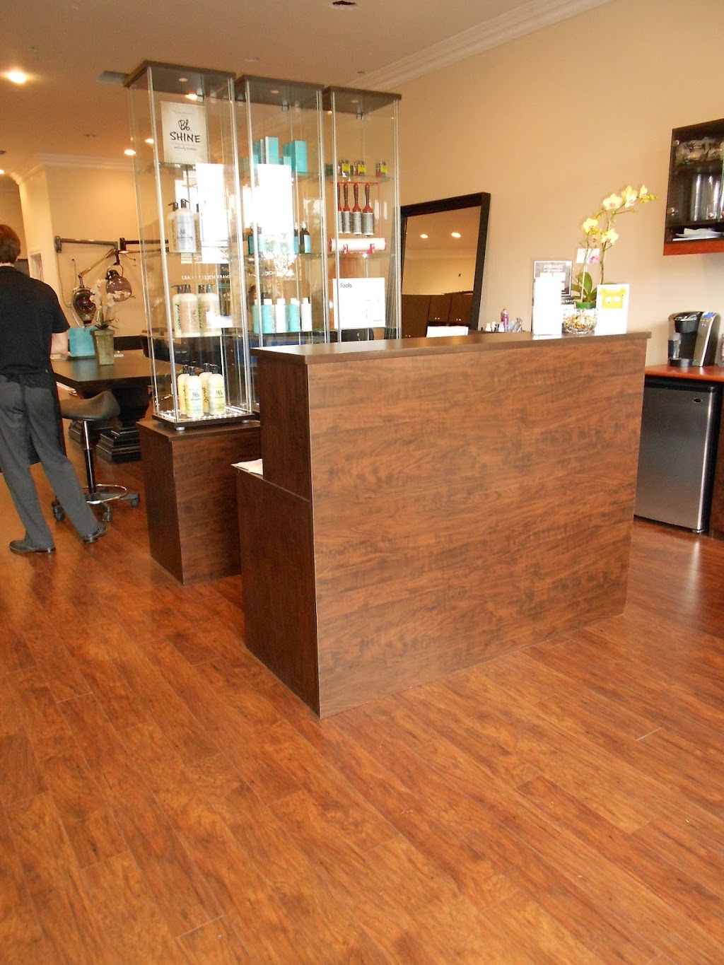 Strands Hair Studio | 3641 East Coast Hwy, Corona Del Mar, CA 92625 | Phone: (949) 675-8985