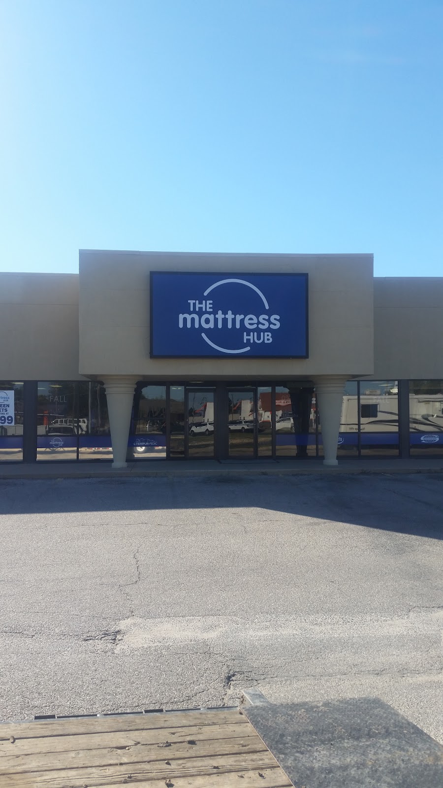 The Mattress Hub Hutchinson | 2929 N Main St, Hutchinson, KS 67502, USA | Phone: (620) 259-6851