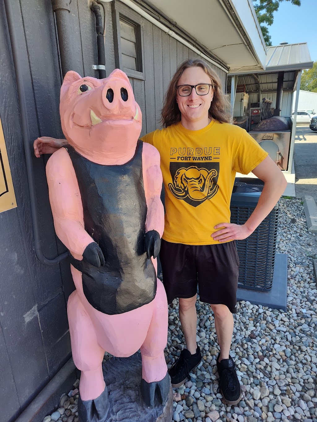 Hogs R Wild BBQ | 1527 N Detroit St, Warsaw, IN 46580, USA | Phone: (574) 267-5757