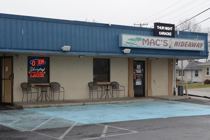 Macs Hideaway | 1636 Slate Run Rd AAA, New Albany, IN 47150, USA | Phone: (812) 945-4256