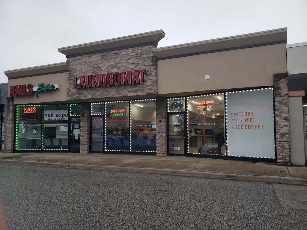 Coin Laundromat | 4107 St Charles Rd, Bellwood, IL 60104, USA | Phone: (630) 461-5882