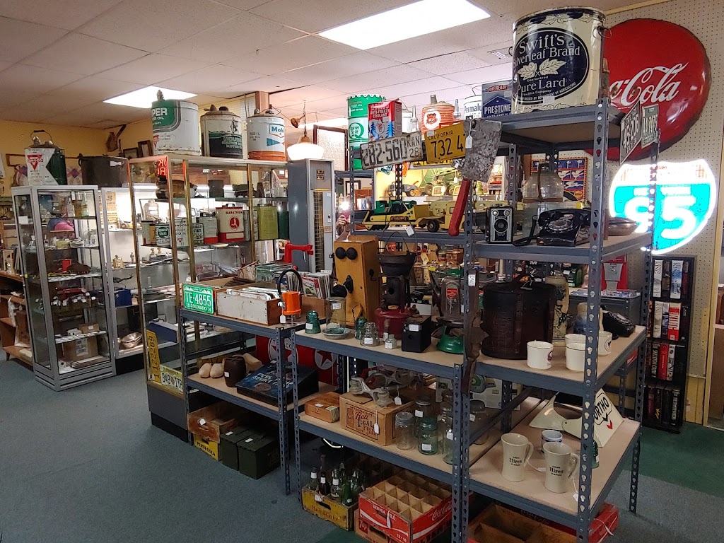 Heirlooms Antique Mall | 1947 S Havana St, Aurora, CO 80014 | Phone: (303) 337-6880