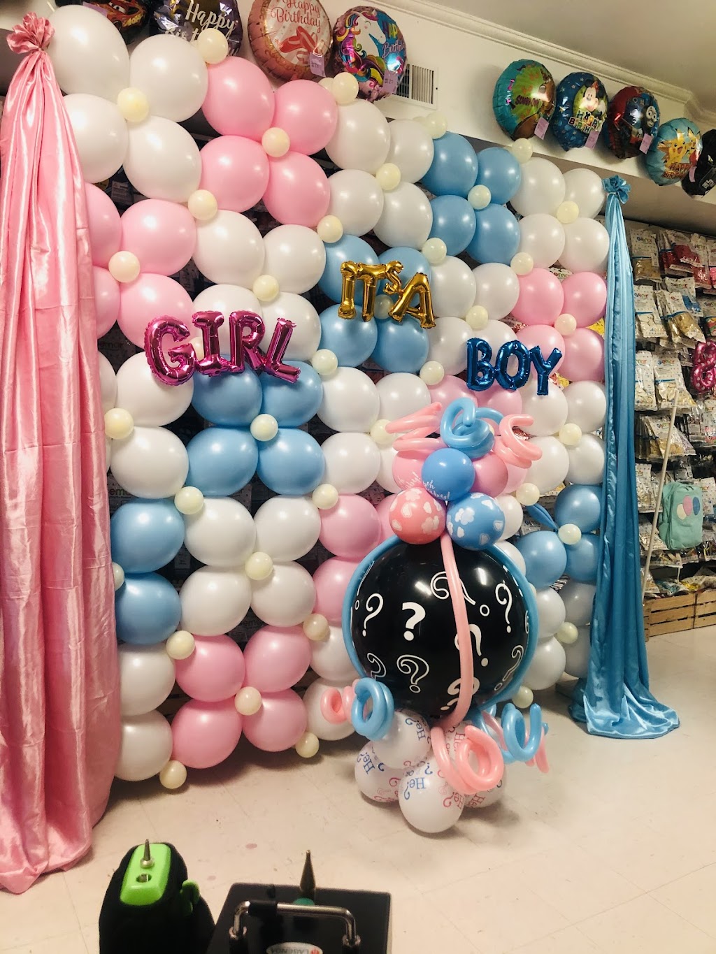 Gees Balloons & Flowers Gifts Shop | 5908 W 26th St, Cicero, IL 60804, USA | Phone: (708) 257-6235