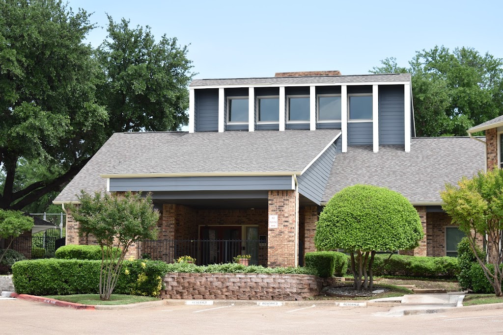 Oak Tree Condominium Apartments | 2730 Oak Tree Dr, Carrollton, TX 75006 | Phone: (972) 645-6882