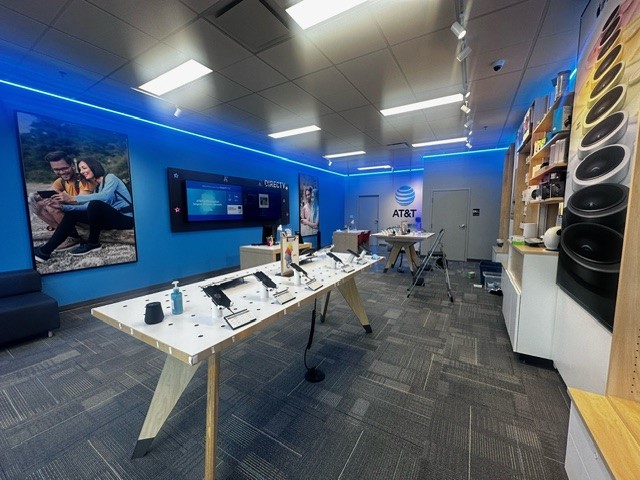 AT&T Store | 4335 Pheasant Ridge Dr NE #222, Blaine, MN 55449, USA | Phone: (763) 251-1367