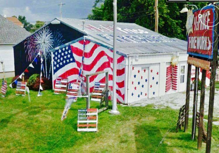 Half Price Fireworks | 600 Elm St, Lawrenceburg, IN 47025, USA | Phone: (812) 537-3115