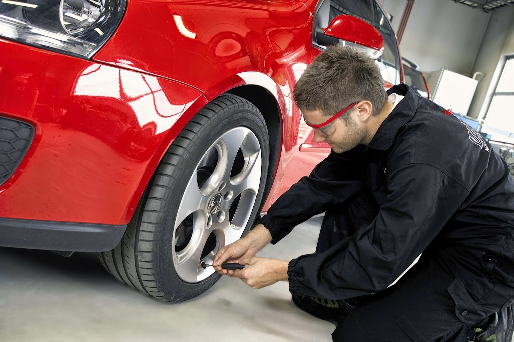 Leos Tire Services Corp | 22055 Manning Ave, San Joaquin, CA 93660, USA | Phone: (559) 693-2199