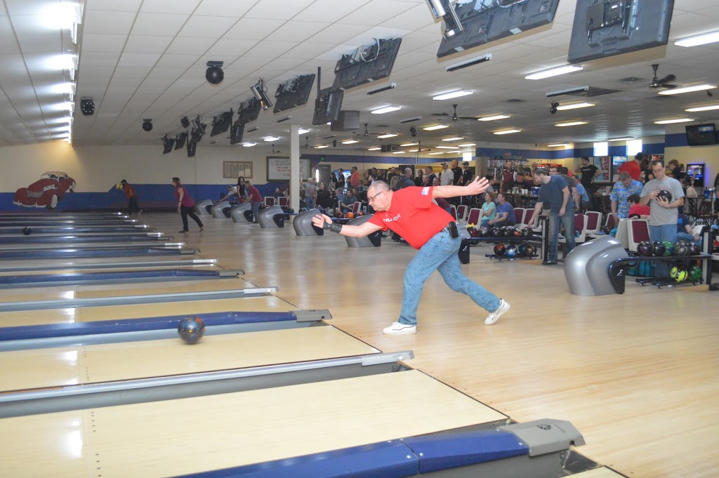 Auburn Bowl Inc | 1815 Sprott St, Auburn, IN 46706, USA | Phone: (260) 925-0235