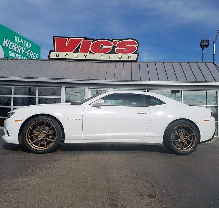 Vics Body Shop | 3110 Westerville Rd, Columbus, OH 43224, USA | Phone: (614) 471-1622
