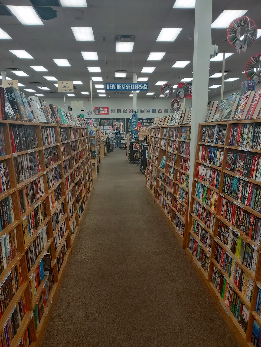 Half Price Books | 6339 E Southern Ave, Mesa, AZ 85206, USA | Phone: (480) 325-8354