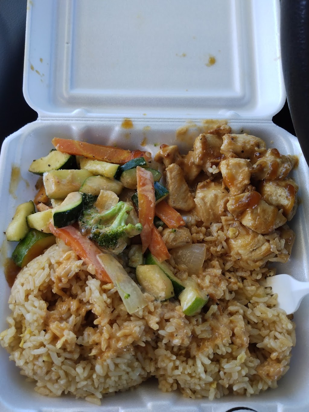 HenKa Hibachi | 800 E 6th St, Okmulgee, OK 74447, USA | Phone: (918) 758-9874