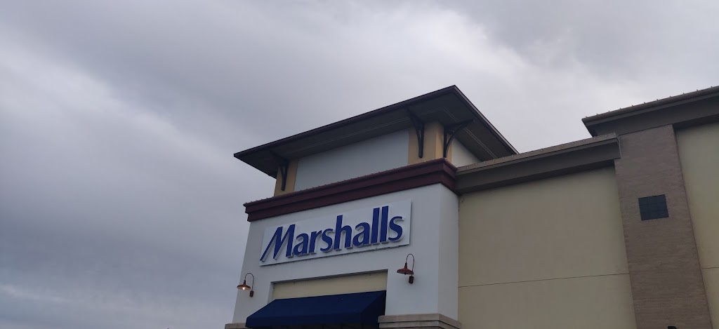 Marshalls | 2441 N Maize Rd, Wichita, KS 67205, USA | Phone: (316) 722-2350