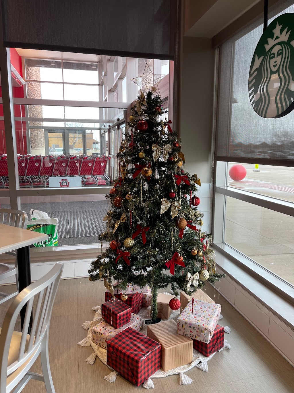 Starbucks | 660 S Grand Ave, Sun Prairie, WI 53590, USA | Phone: (608) 834-5600