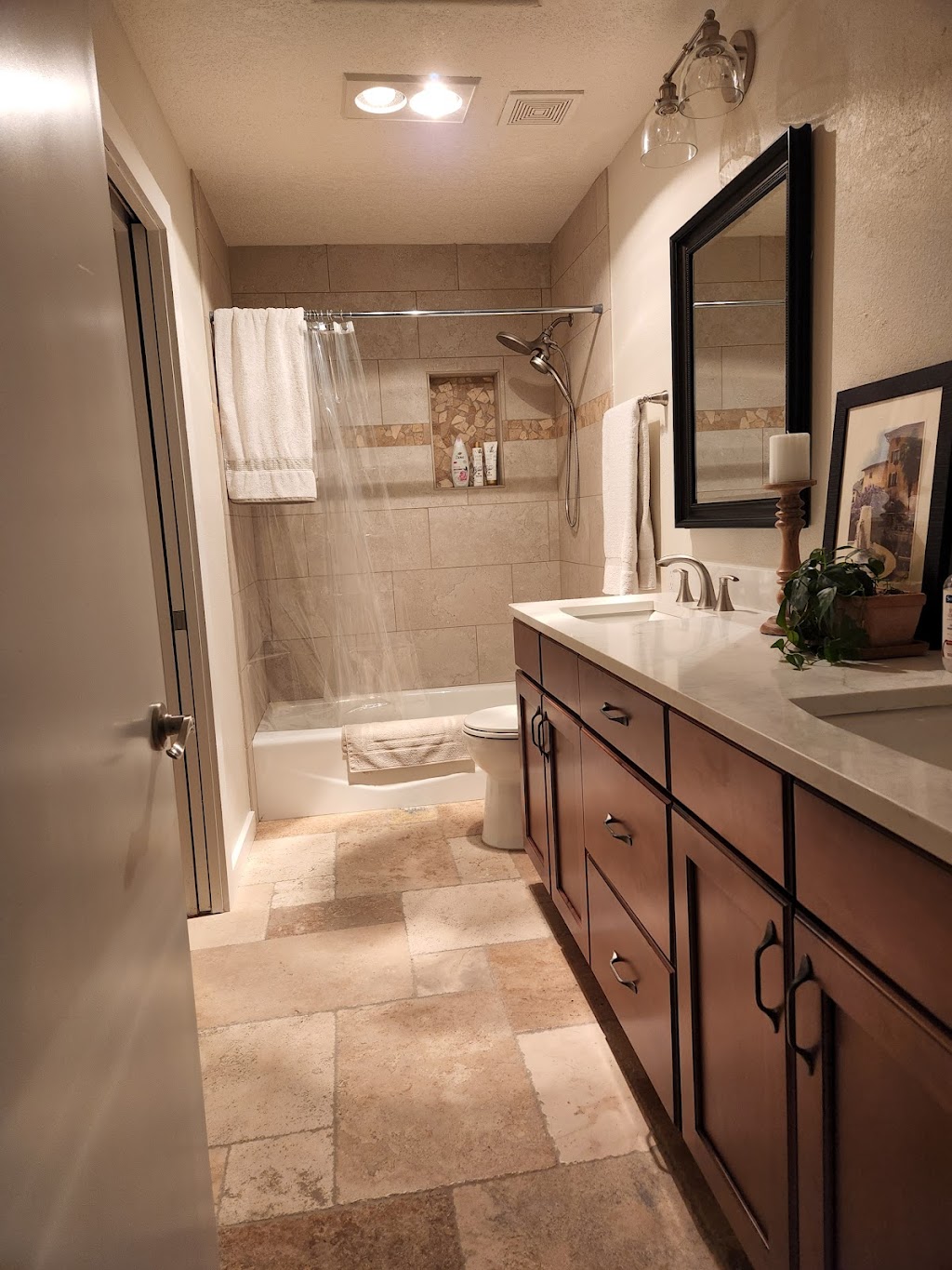 Albuquerque Tile & Stone | 2412 Candelaria Rd NE, Albuquerque, NM 87107, USA | Phone: (505) 872-2477